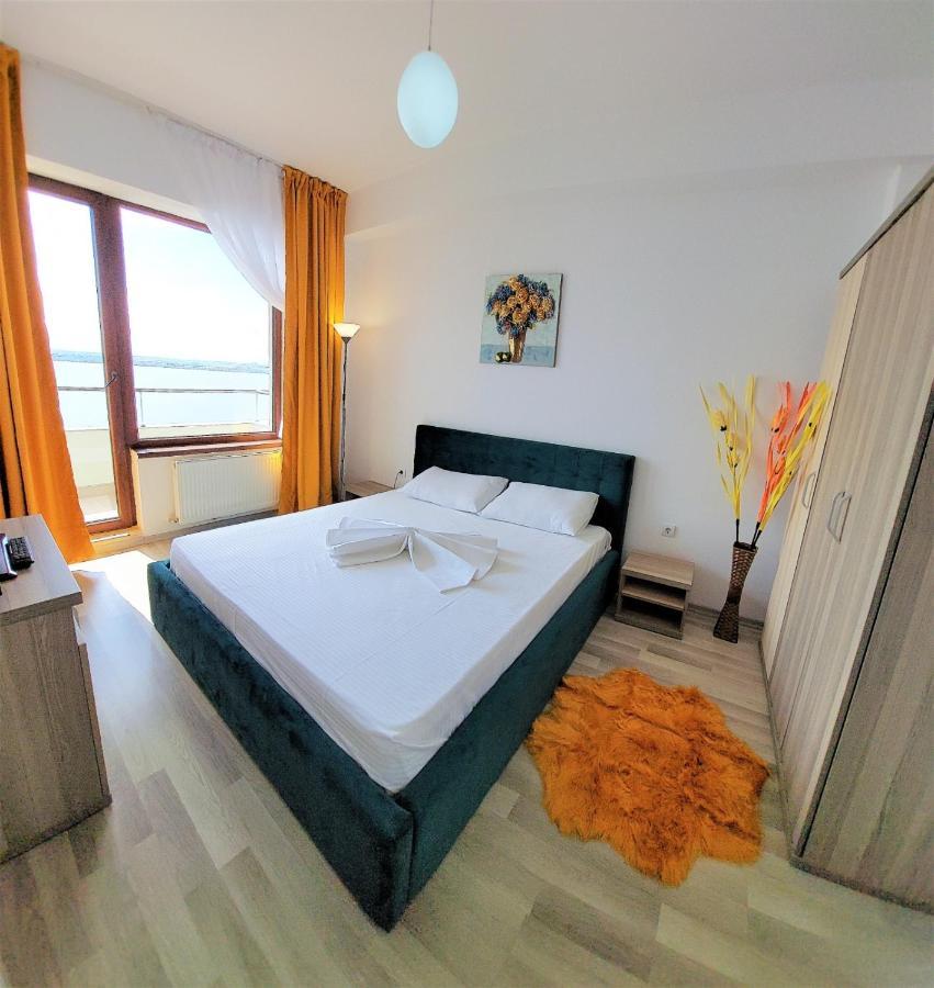 North Club Apartments Mamaia Esterno foto