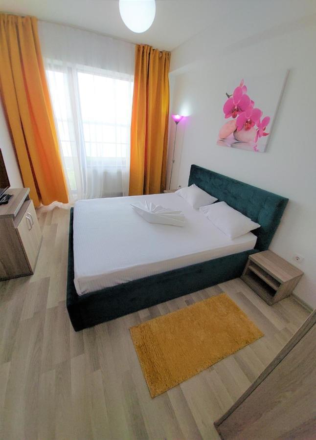 North Club Apartments Mamaia Esterno foto