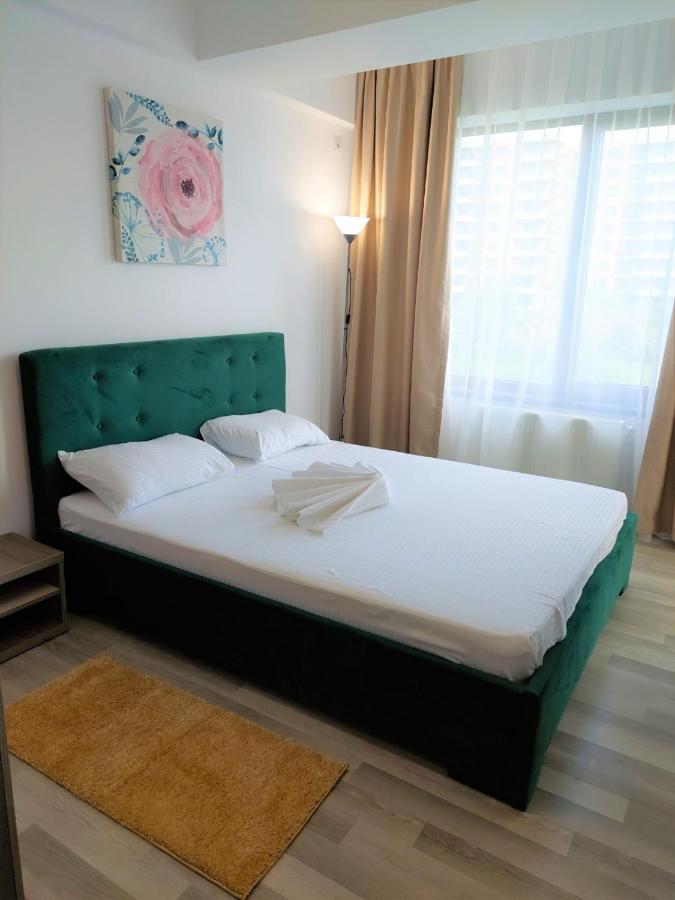 North Club Apartments Mamaia Esterno foto