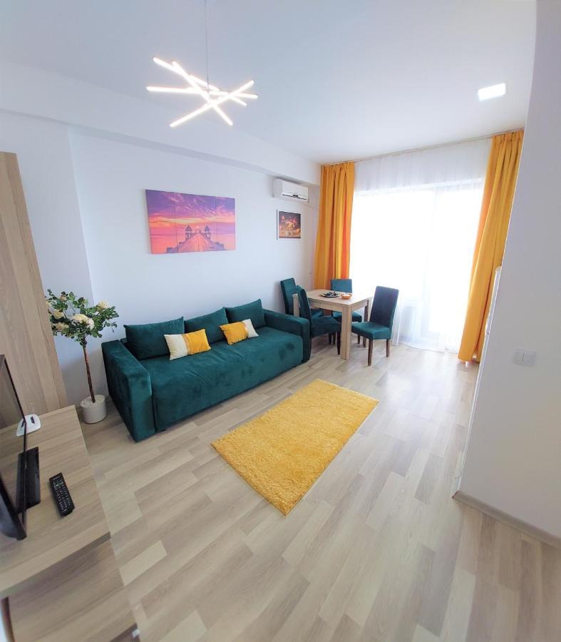 North Club Apartments Mamaia Esterno foto